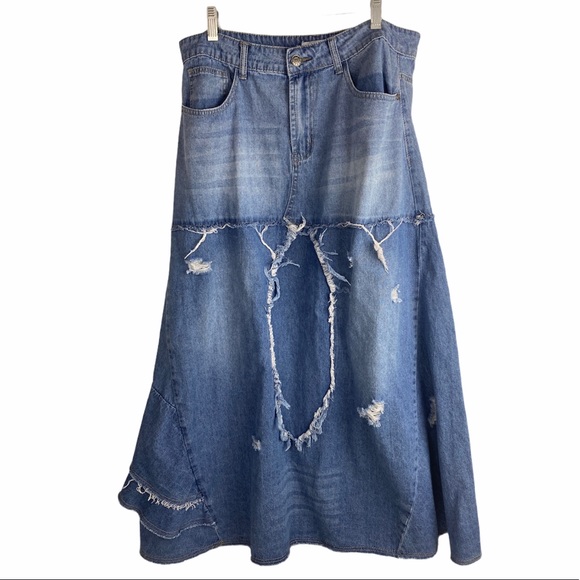 Miss Look Dresses & Skirts - NEW Runway Ready Frayed Denim Maxi Skirt 2XL
